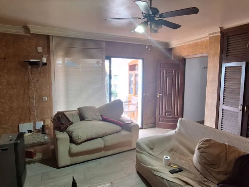 Detached villa in Torreblanca, Fuengirola, with endless renovation possibilities to adapt it to your own lifestyle.
