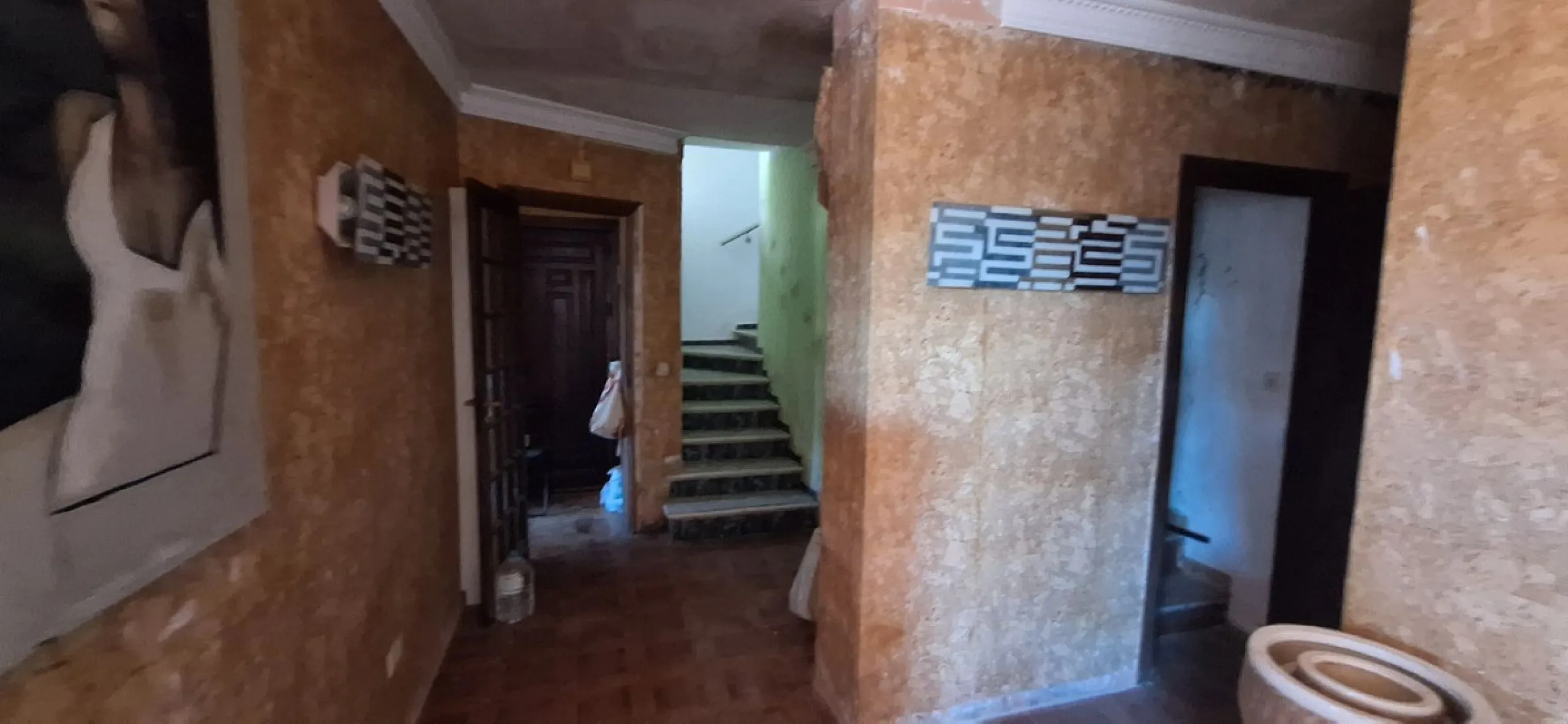 Detached villa in Torreblanca, Fuengirola, with endless renovation possibilities to adapt it to your own lifestyle.