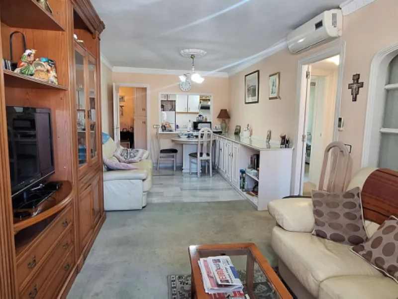 **Apartment in the heart of Fuengirola: Your seaside retreat!**