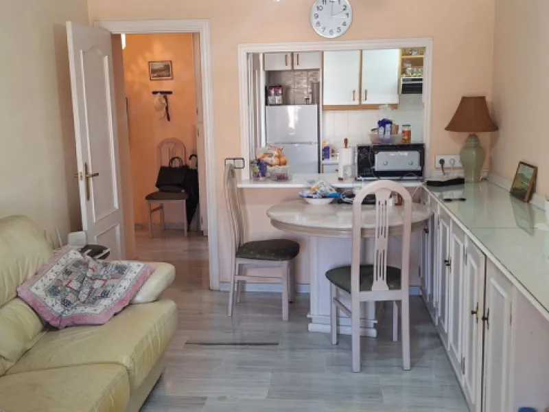**Apartment in the heart of Fuengirola: Your seaside retreat!**