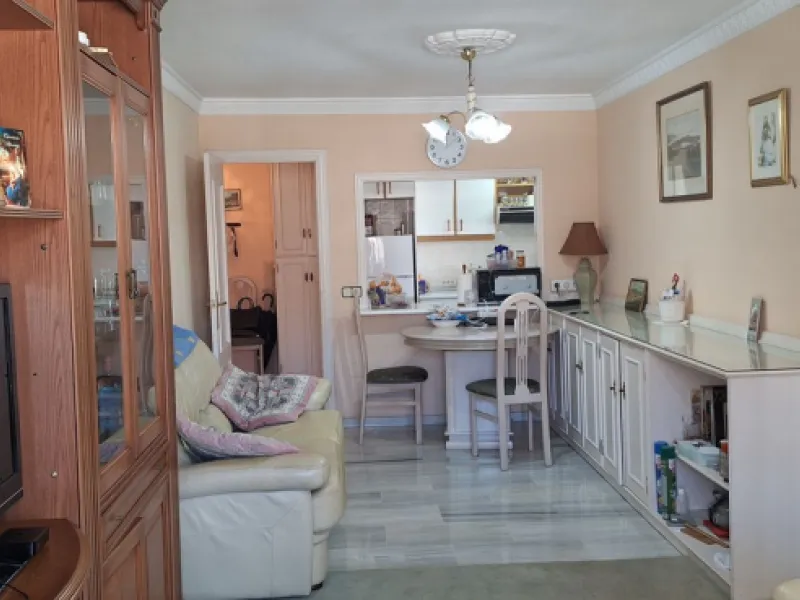 **Apartment in the heart of Fuengirola: Your seaside retreat!**