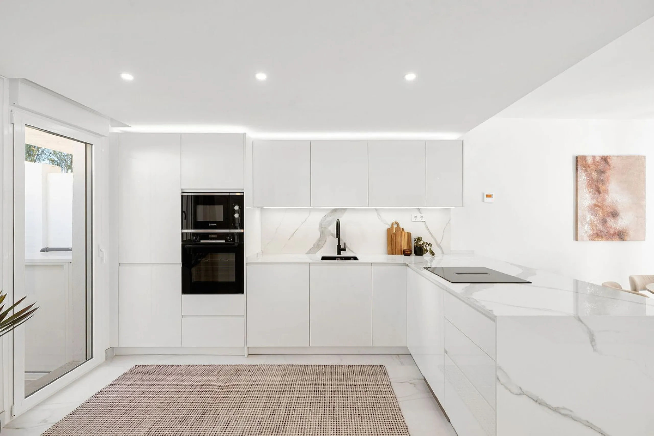 Welcome to this exceptional townhouse where contemporary luxury meets comfort and effortless lifestyle!