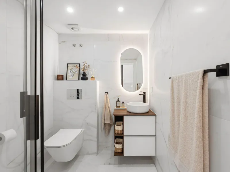 Welcome to this exceptional townhouse where contemporary luxury meets comfort and effortless lifestyle!