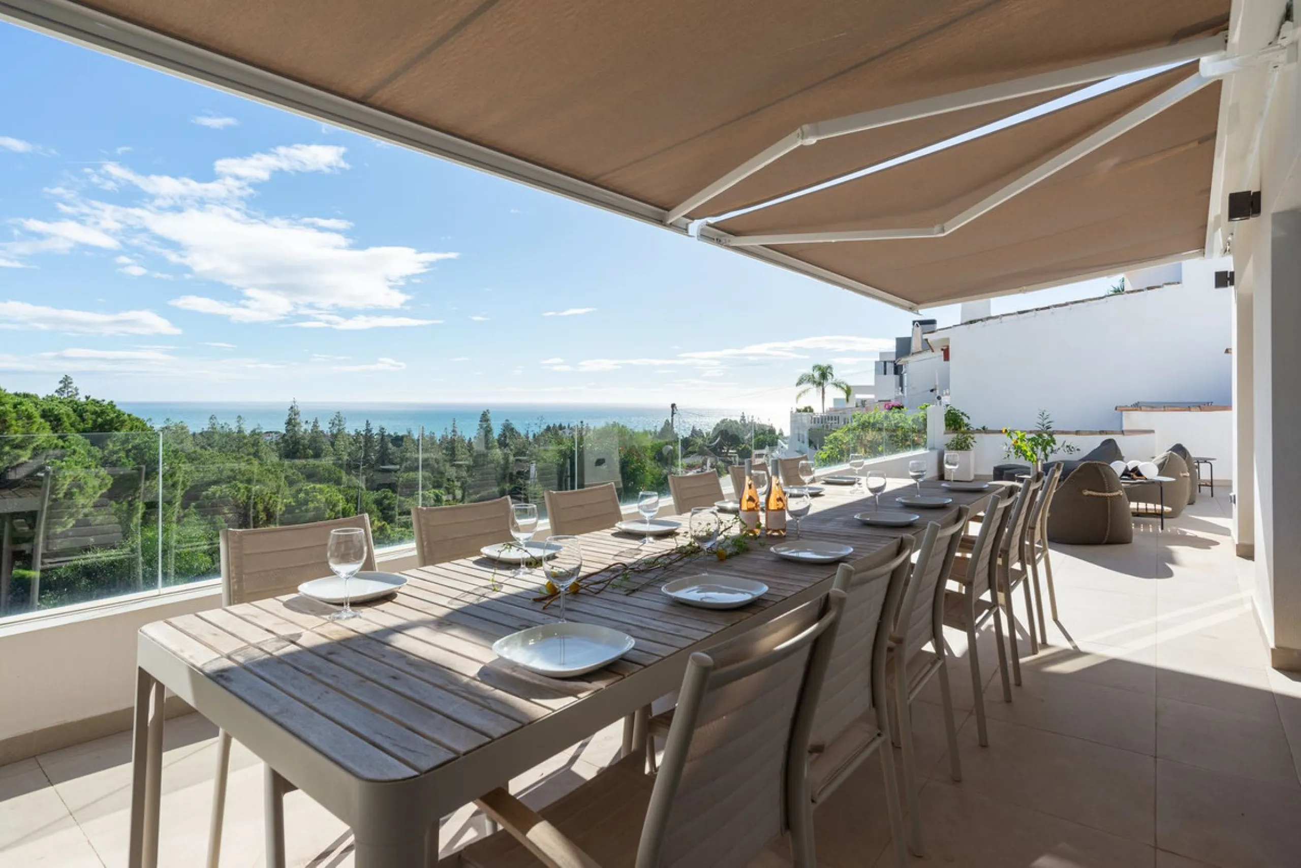 Beautiful newly renovated 6 bed villa in La Cala.