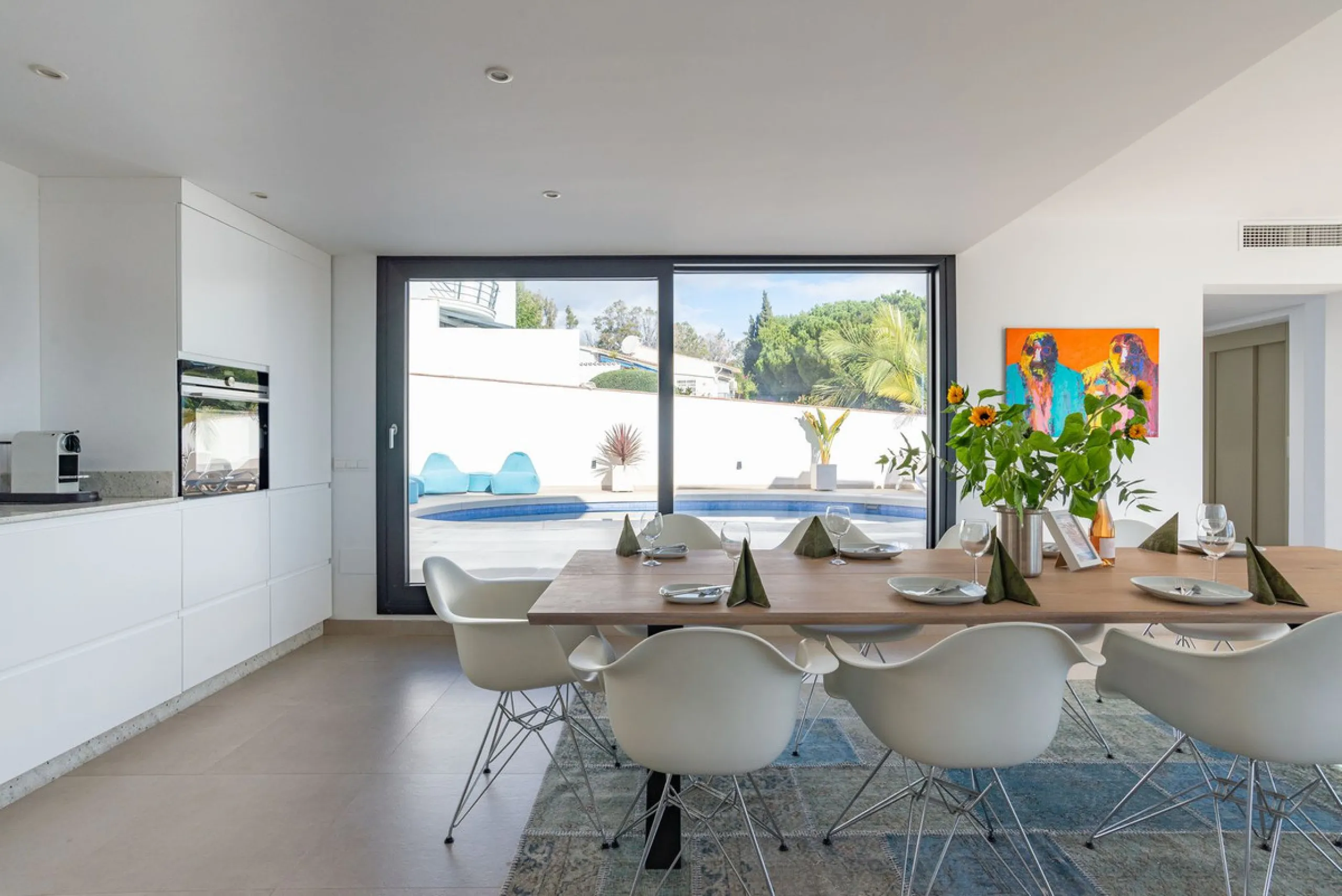 Beautiful newly renovated 6 bed villa in La Cala.