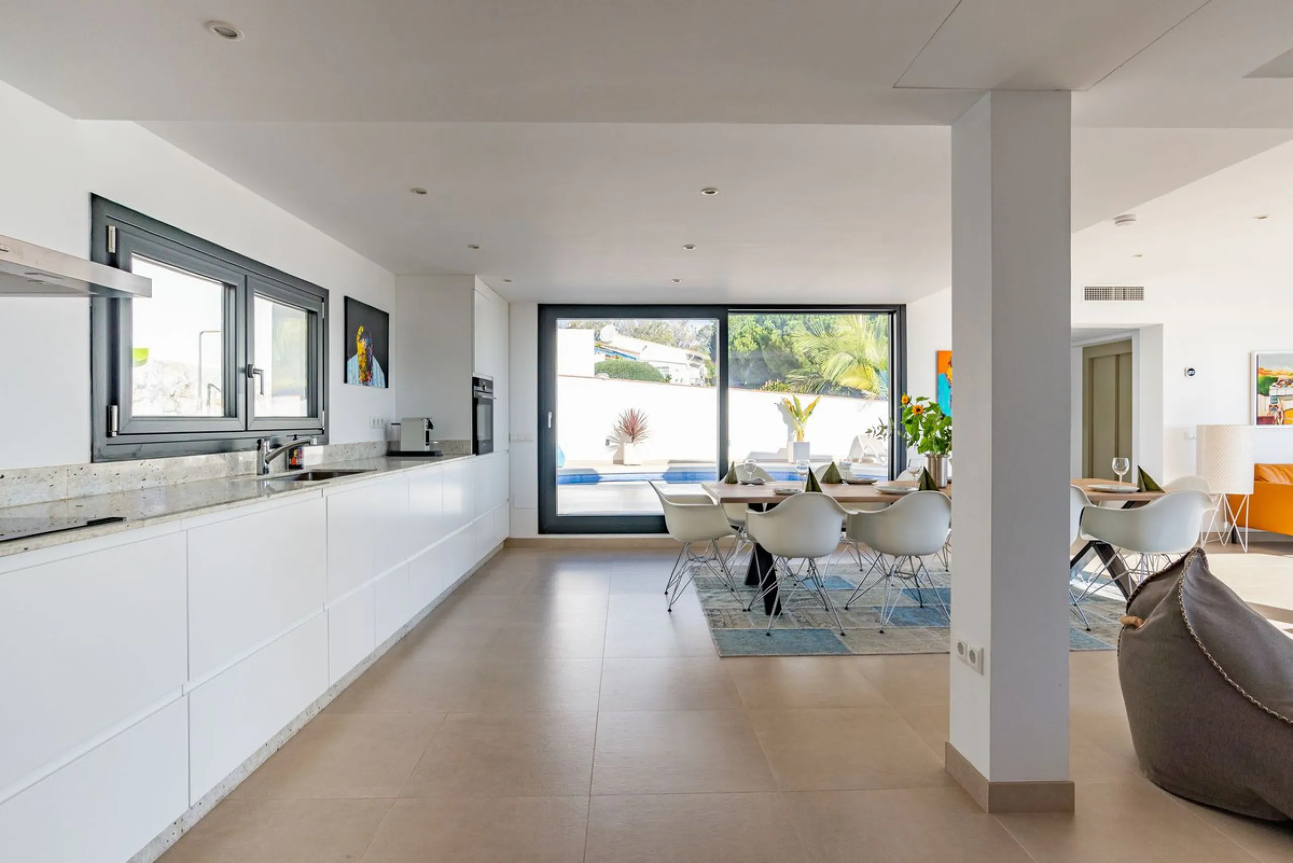 Beautiful newly renovated 6 bed villa in La Cala.