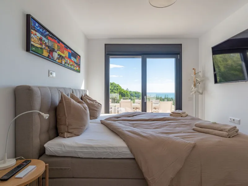 Beautiful newly renovated 6 bed villa in La Cala.