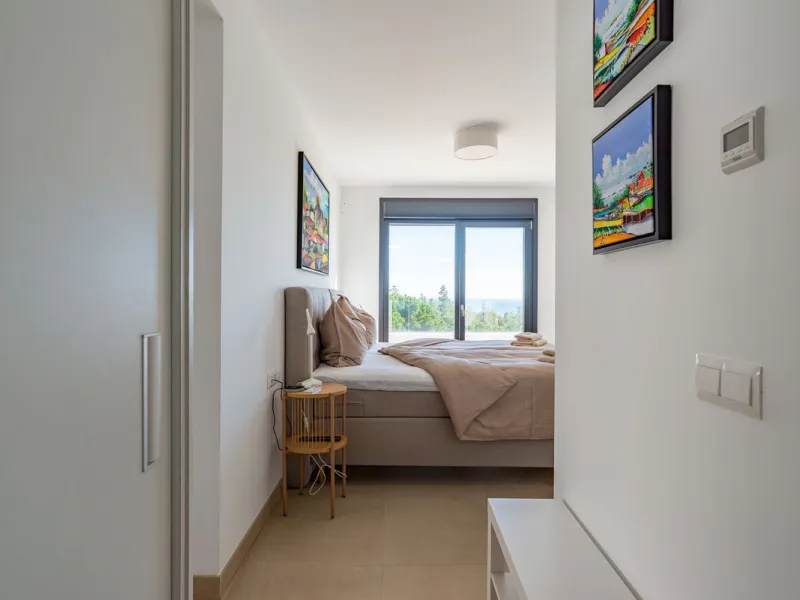 Beautiful newly renovated 6 bed villa in La Cala.