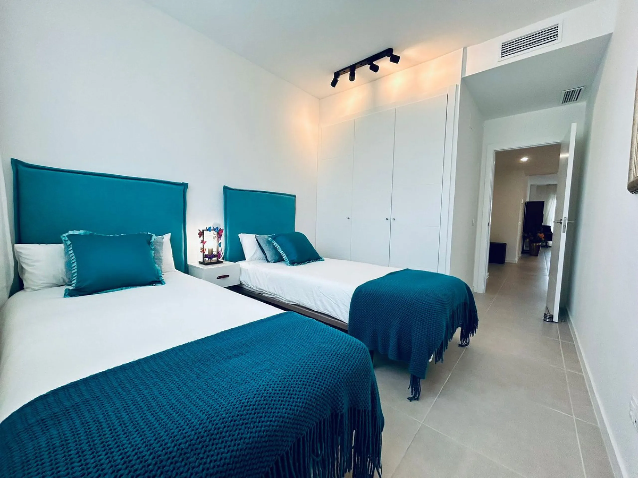 Your Place in the Sun – Stylish 2-Bed Garden Apartment in Prime Location in Estepona  Celere Sea VIews