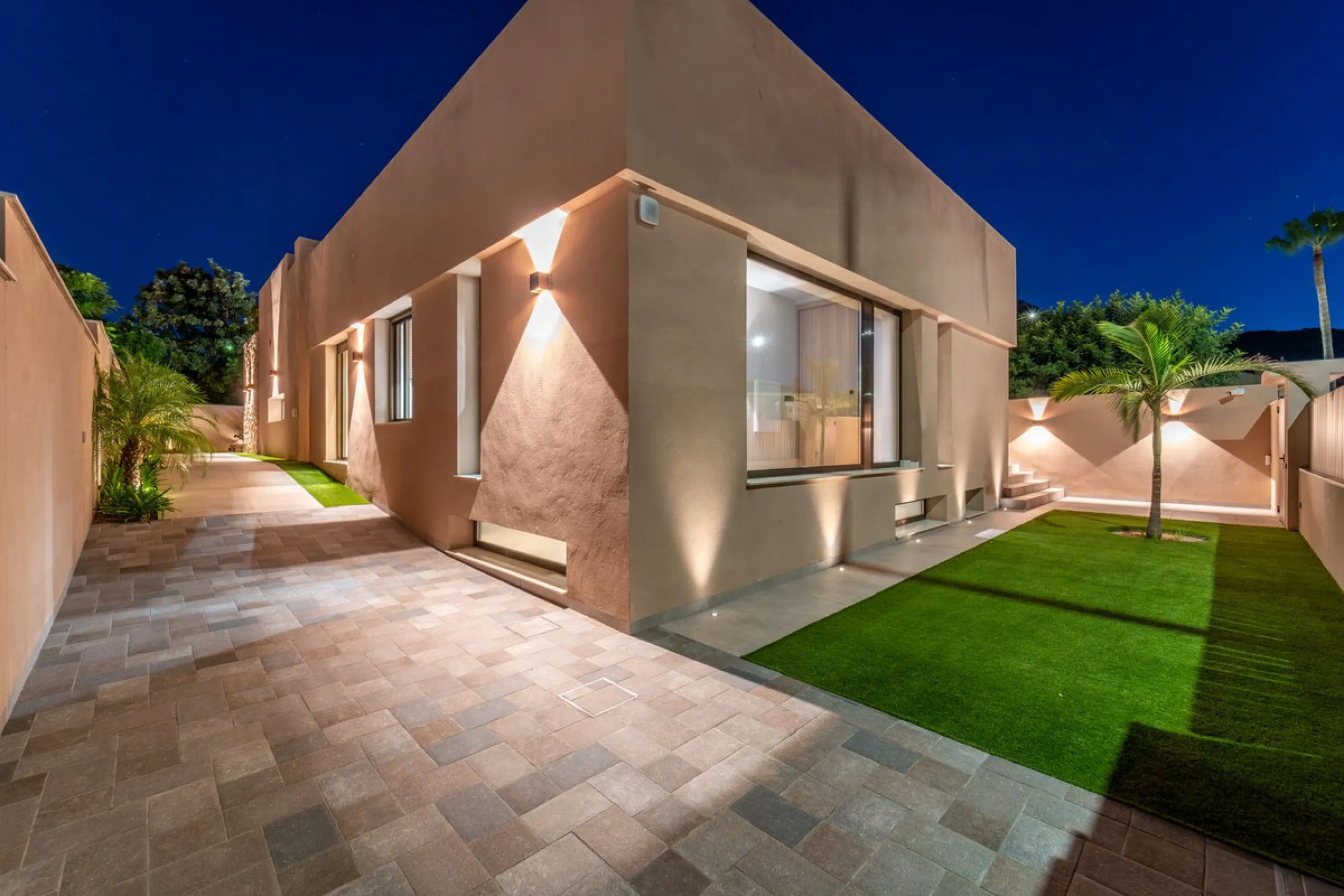 House - Detached Villa в продаже в Alhaurín de la Torre, Málaga. В доме 4 спален и 3 ванных комнат. Площадь дома 520 м²