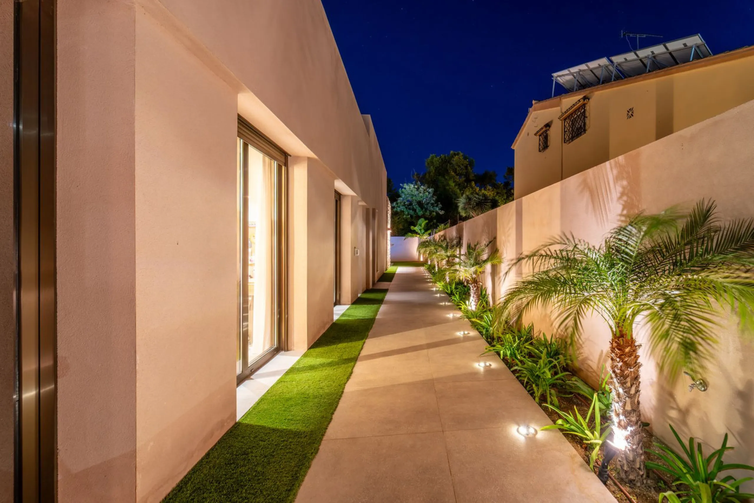 House - Detached Villa в продаже в Alhaurín de la Torre, Málaga. В доме 4 спален и 3 ванных комнат. Площадь дома 520 м²