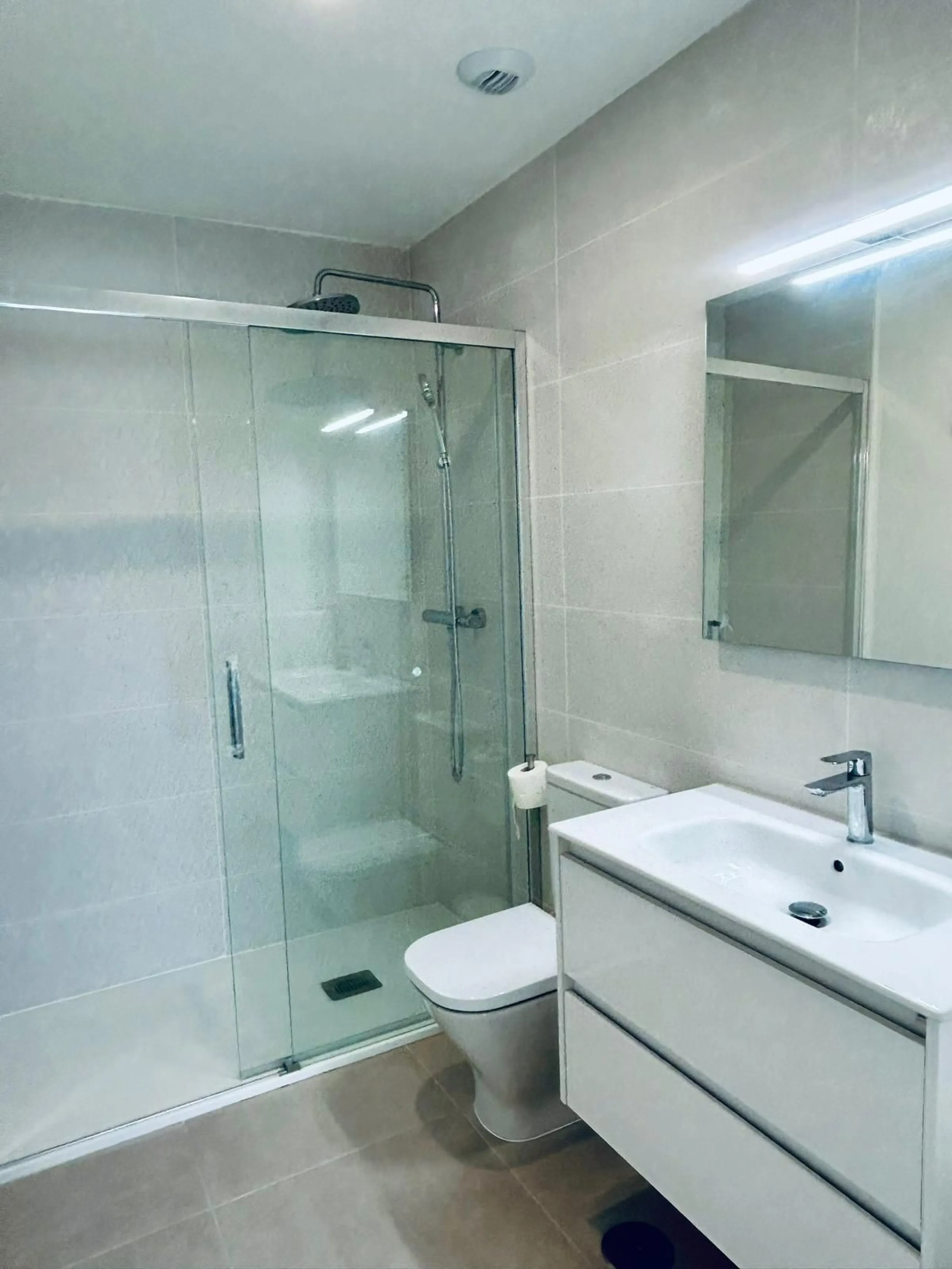 Your Place in the Sun – Stylish 2-Bed Garden Apartment in Prime Location in Estepona  Celere Sea VIews