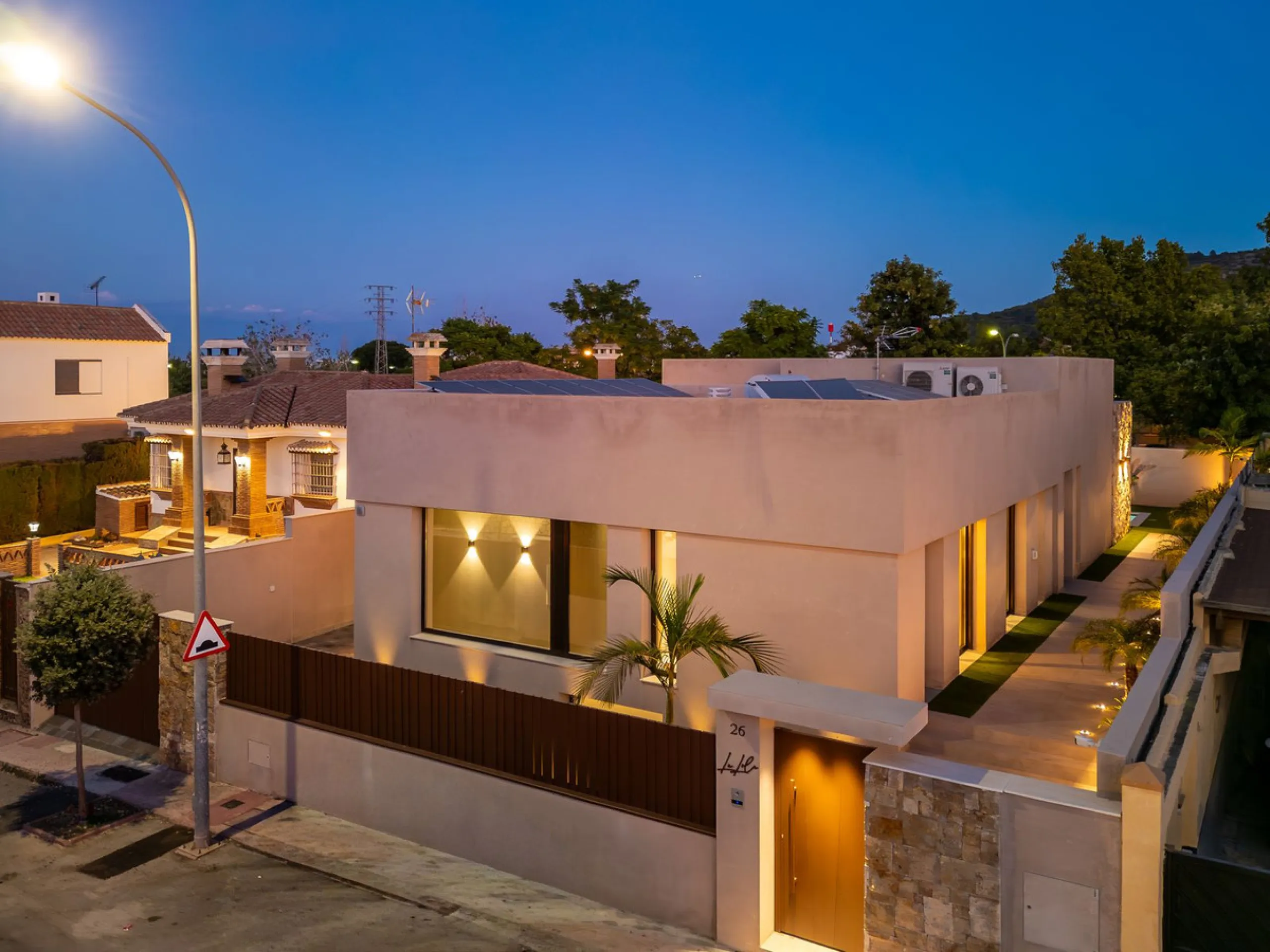 House - Detached Villa в продаже в Alhaurín de la Torre, Málaga. В доме 4 спален и 3 ванных комнат. Площадь дома 520 м²