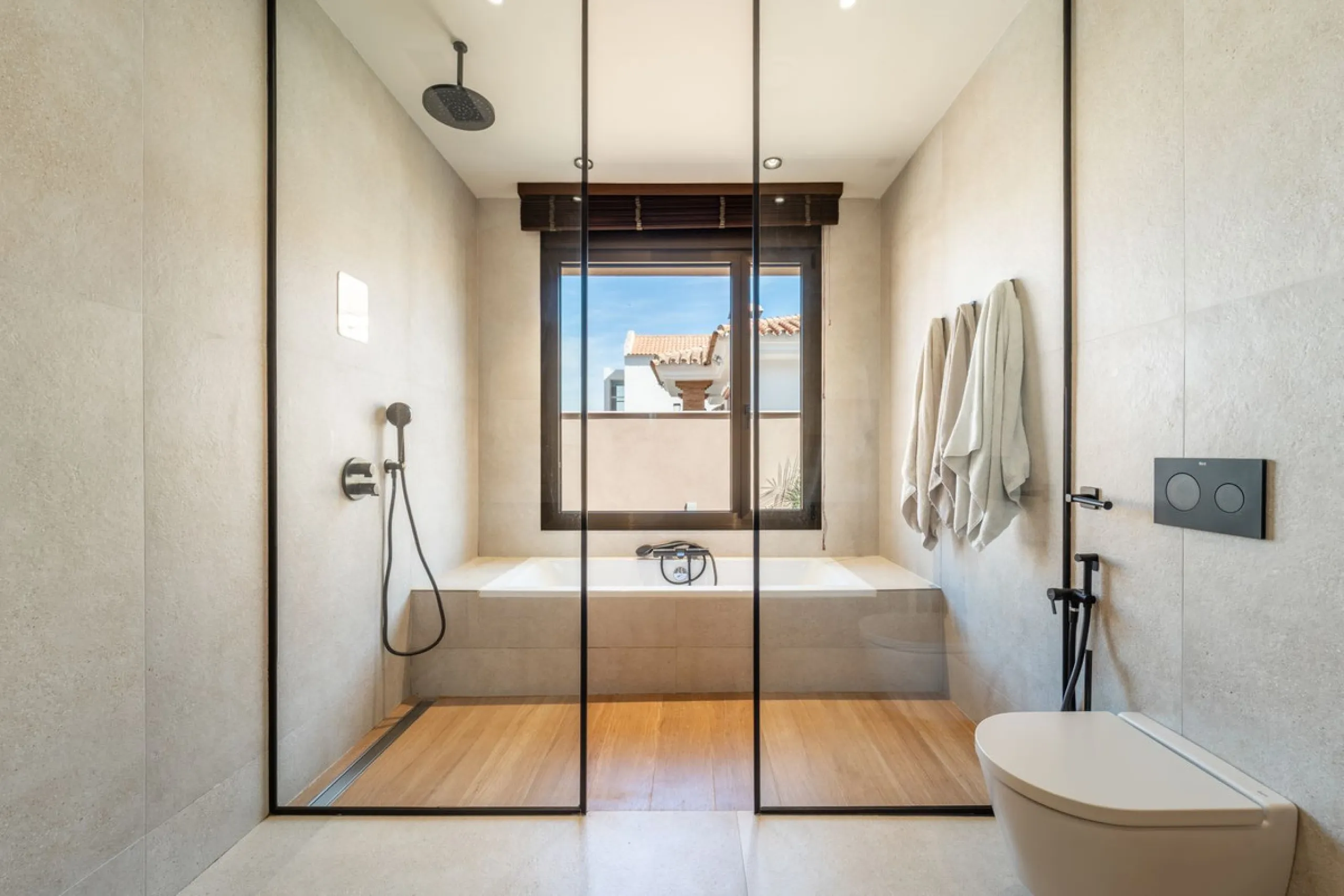 House - Detached Villa в продаже в Alhaurín de la Torre, Málaga. В доме 4 спален и 3 ванных комнат. Площадь дома 520 м²
