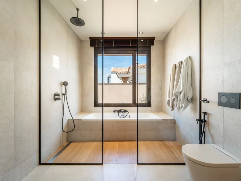 House - Detached Villa в продаже в Alhaurín de la Torre, Málaga. В доме 4 спален и 3 ванных комнат. Площадь дома 520 м²