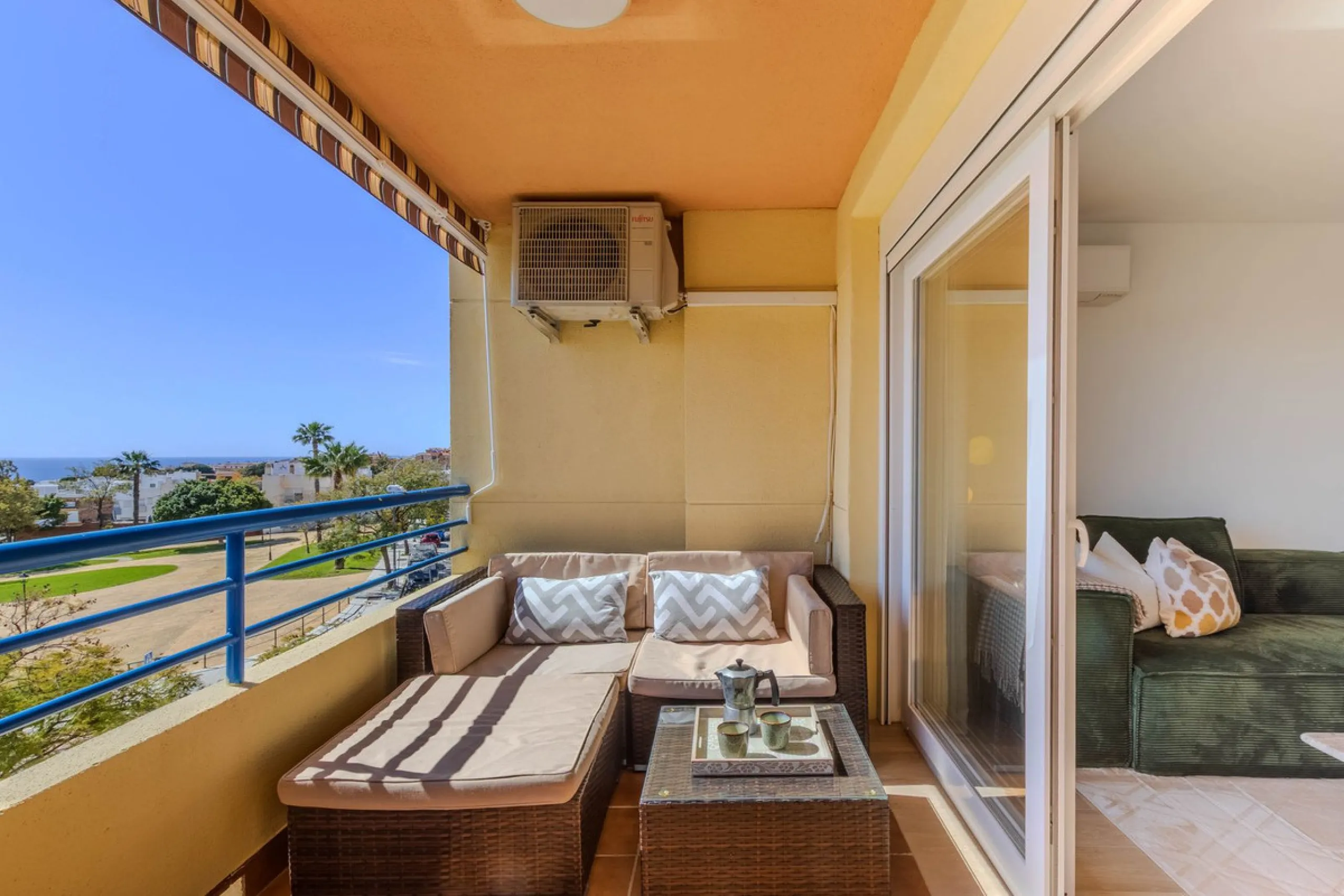 We present this spectacular property for sale on the prestigious Vicente Blanch Picot Street, located within an exclusive gated community that offers an unparalleled lifestyle. Enjoy magnificent communal areas, including lush gardens, swimming pools, padd
