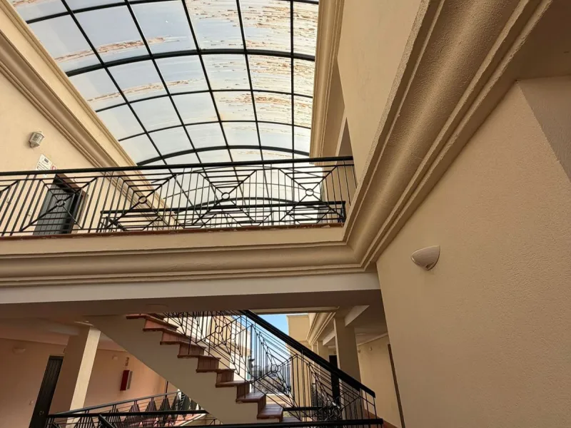 Apartment - Penthouse в продаже в Marbella, Málaga. В доме 2 спален и 2 ванных комнат. Площадь дома 97 м²