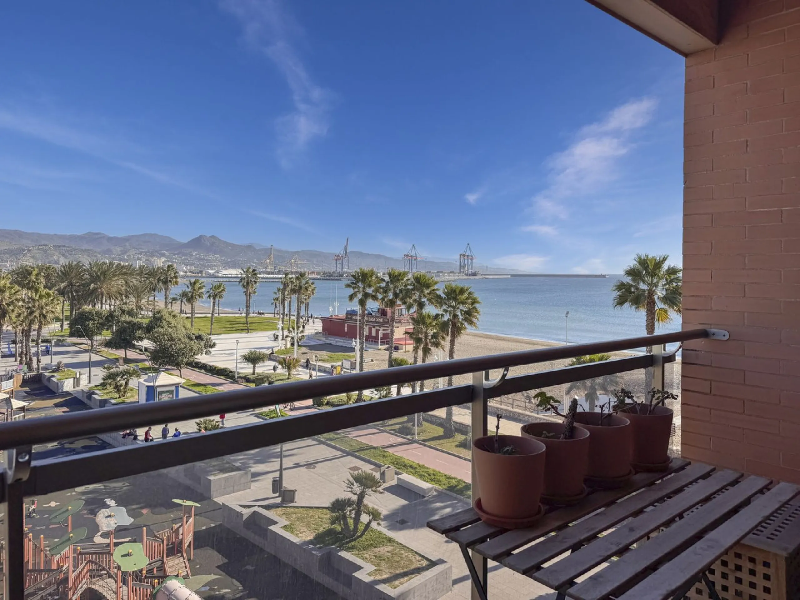 Exclusive Beachfront Apartment in Huelin, Málaga