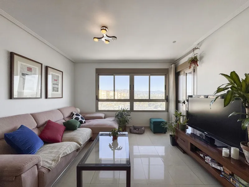 Exclusive Beachfront Apartment in Huelin, Málaga