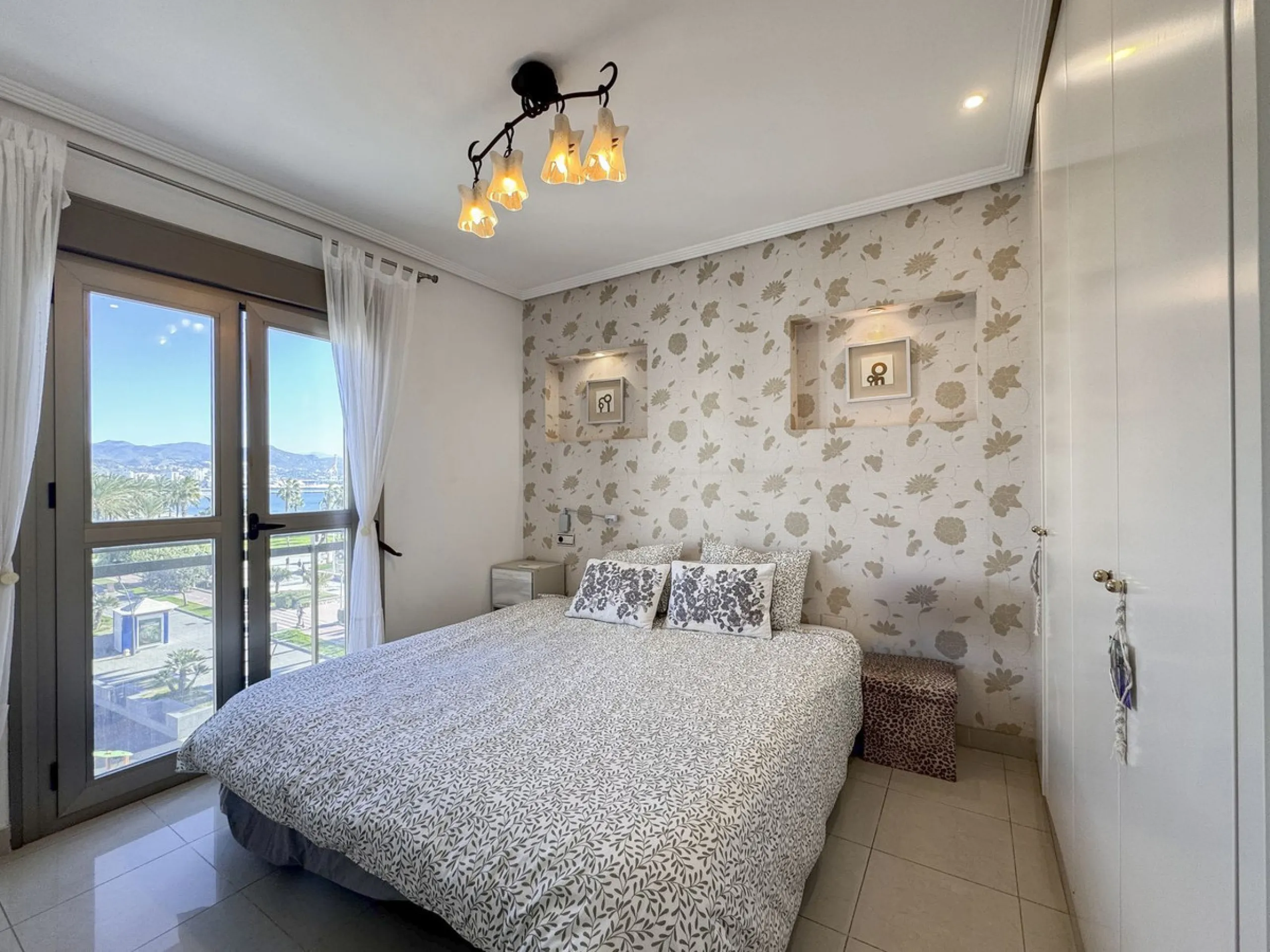 Exclusive Beachfront Apartment in Huelin, Málaga