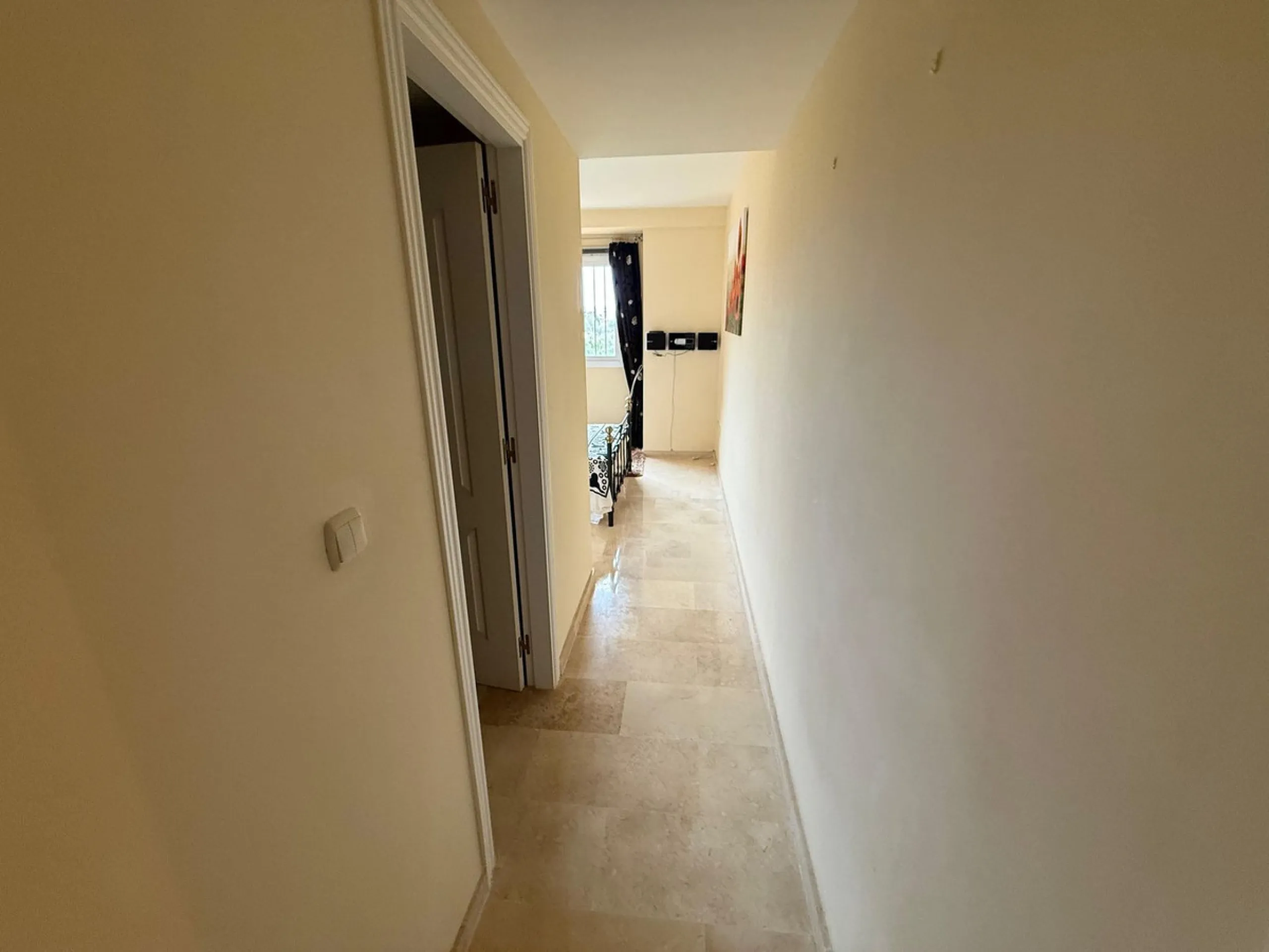 Elegant 2-Bedroom Apartment with Sea Views in Los Lagos de Santa María Golf, Elviria – Marbella East