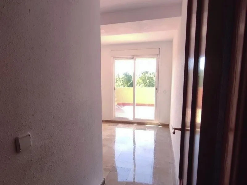 Apartment - Penthouse Duplex в продаже в Casares, Málaga. В доме 3 спален и 3 ванных комнат. Площадь дома 116 м²