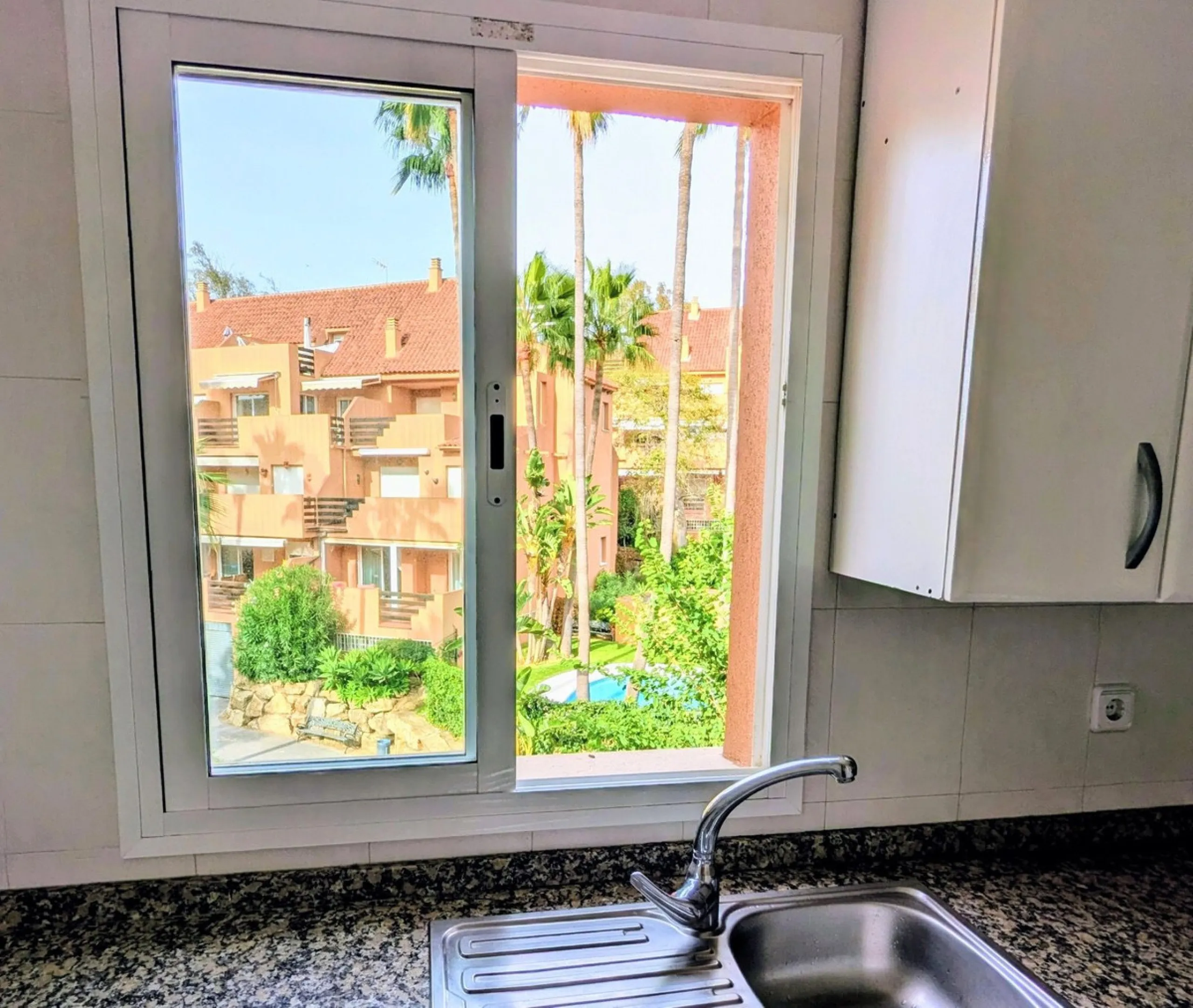Apartment - Penthouse Duplex в продаже в Casares, Málaga. В доме 3 спален и 3 ванных комнат. Площадь дома 116 м²