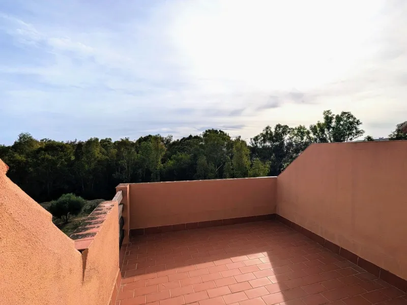 Apartment - Penthouse Duplex в продаже в Casares, Málaga. В доме 3 спален и 3 ванных комнат. Площадь дома 116 м²