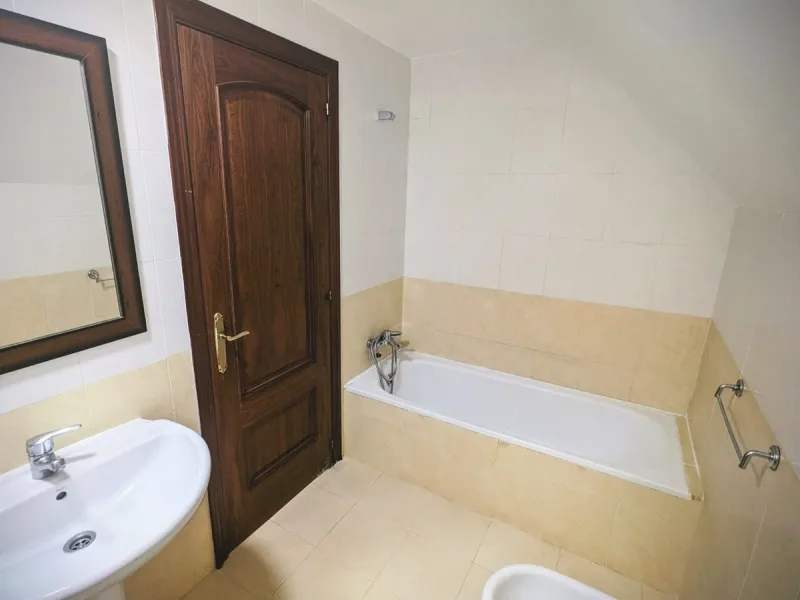 Apartment - Penthouse Duplex в продаже в Casares, Málaga. В доме 3 спален и 3 ванных комнат. Площадь дома 116 м²