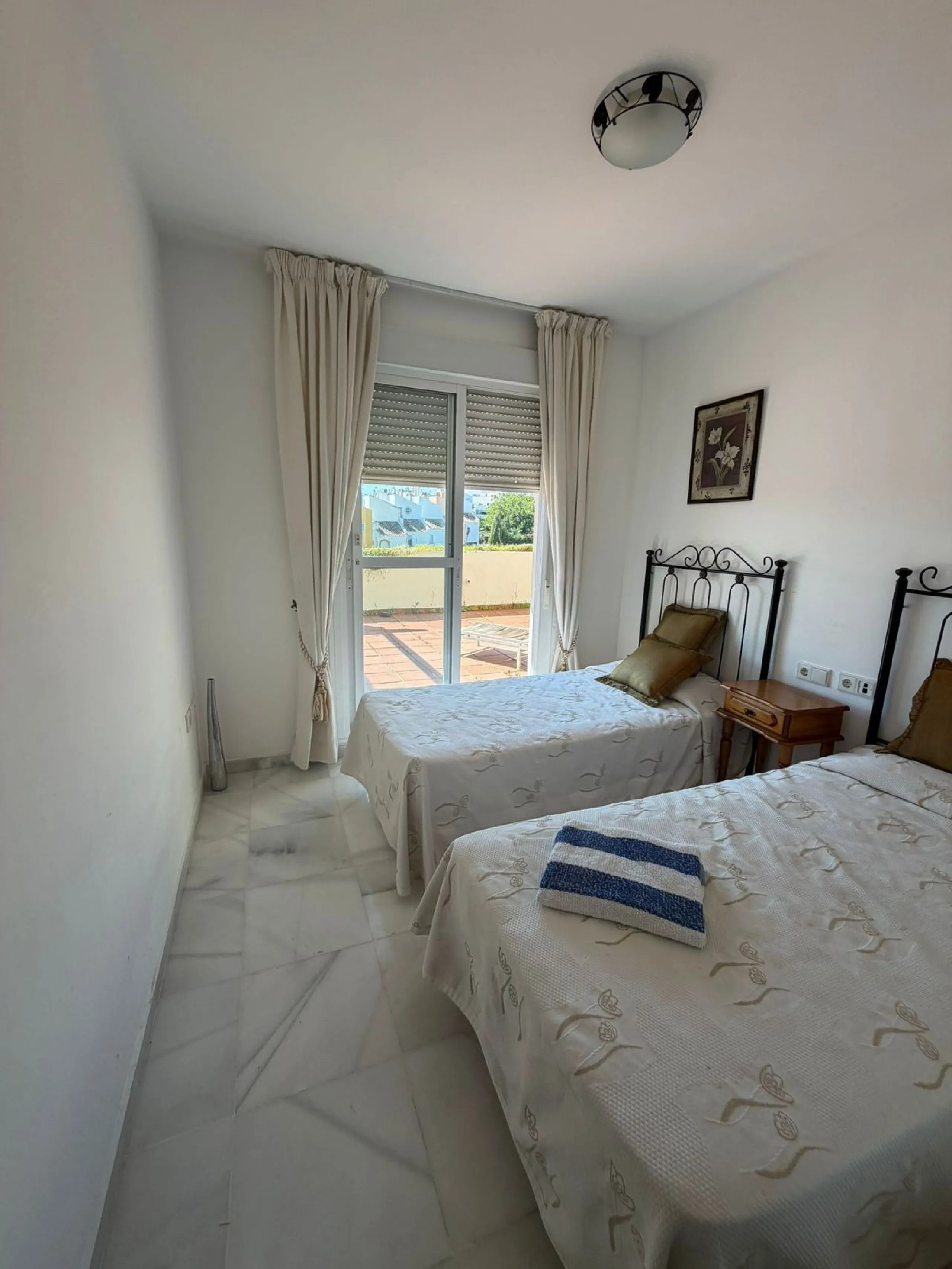 Apartment - Penthouse в продаже в Marbella, Málaga. В доме 2 спален и 2 ванных комнат. Площадь дома 97 м²