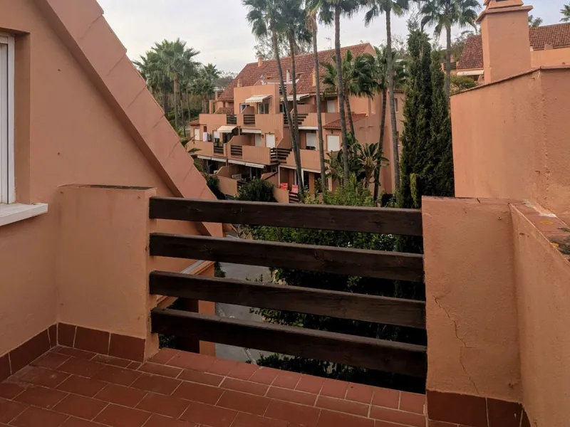 Apartment - Penthouse Duplex в продаже в Casares, Málaga. В доме 3 спален и 3 ванных комнат. Площадь дома 116 м²