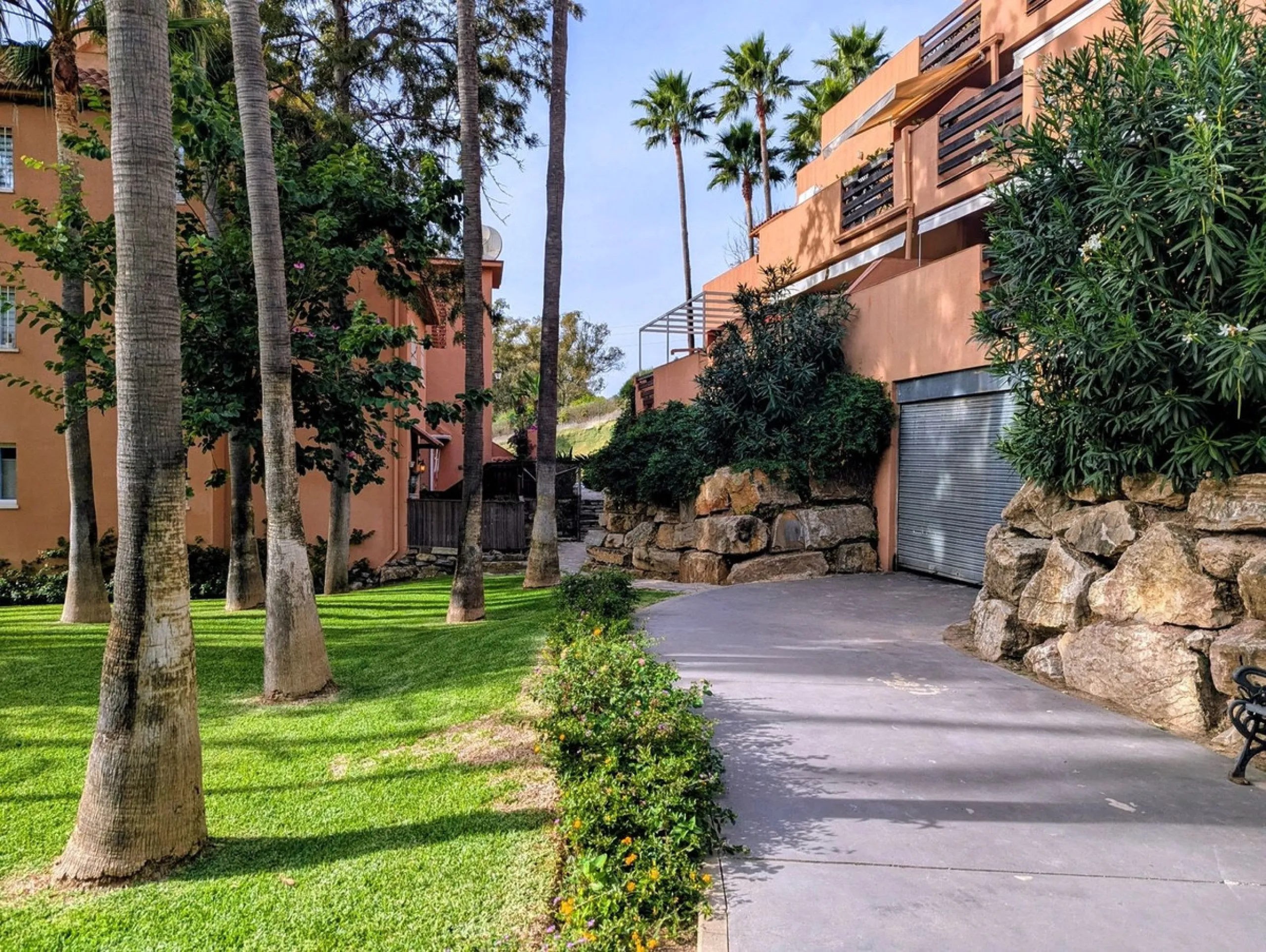 Apartment - Penthouse Duplex в продаже в Casares, Málaga. В доме 3 спален и 3 ванных комнат. Площадь дома 116 м²