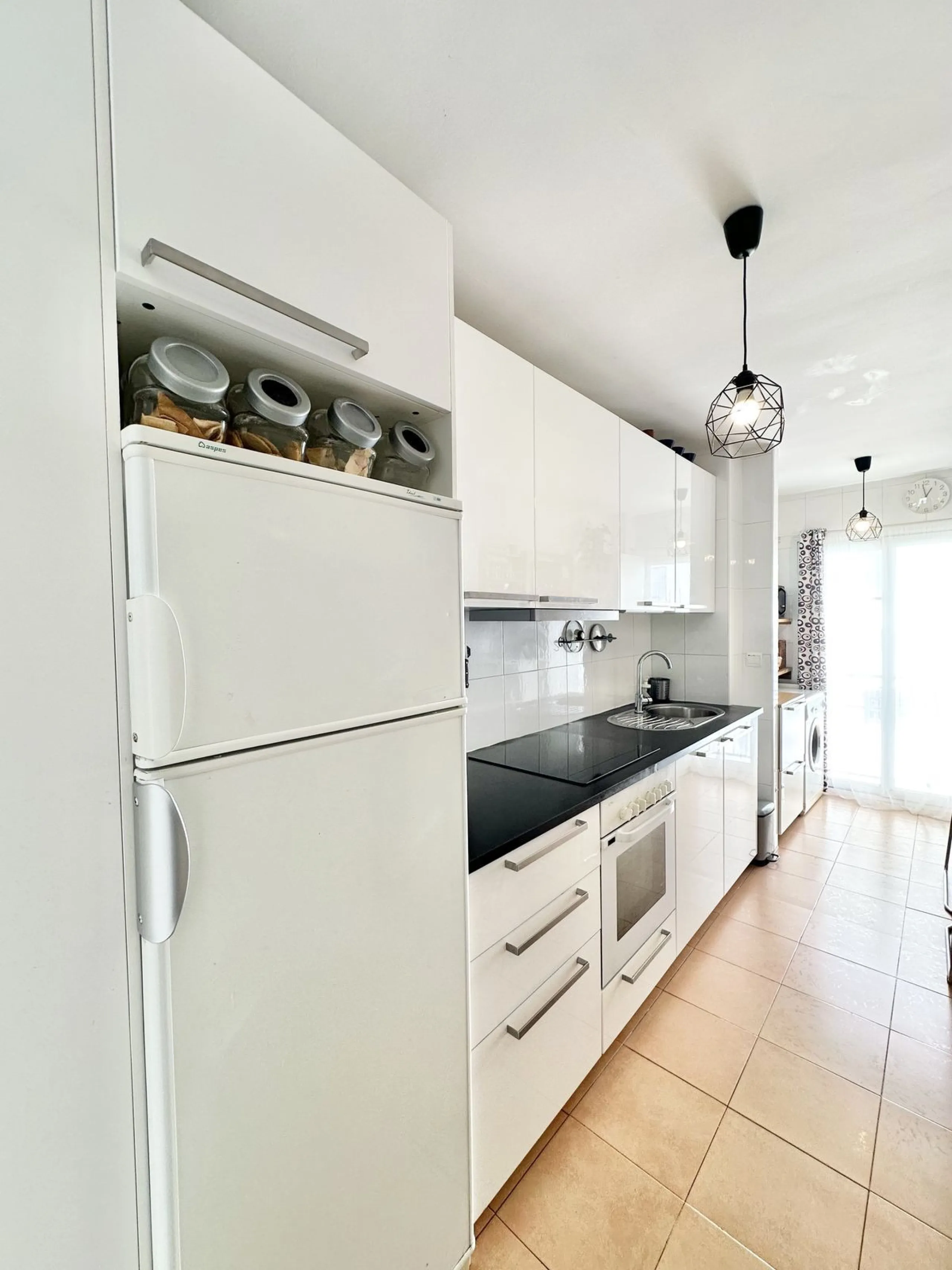 A cozy, bright apartment is for sale in picturesque Mijas Pueblo, one of the most charming white towns in Andalusia. Narrow streets, flower-filled balconies, panoramic views of the sea and mountains, atmospheric cafes, and a truly Spanish atmosphere creat