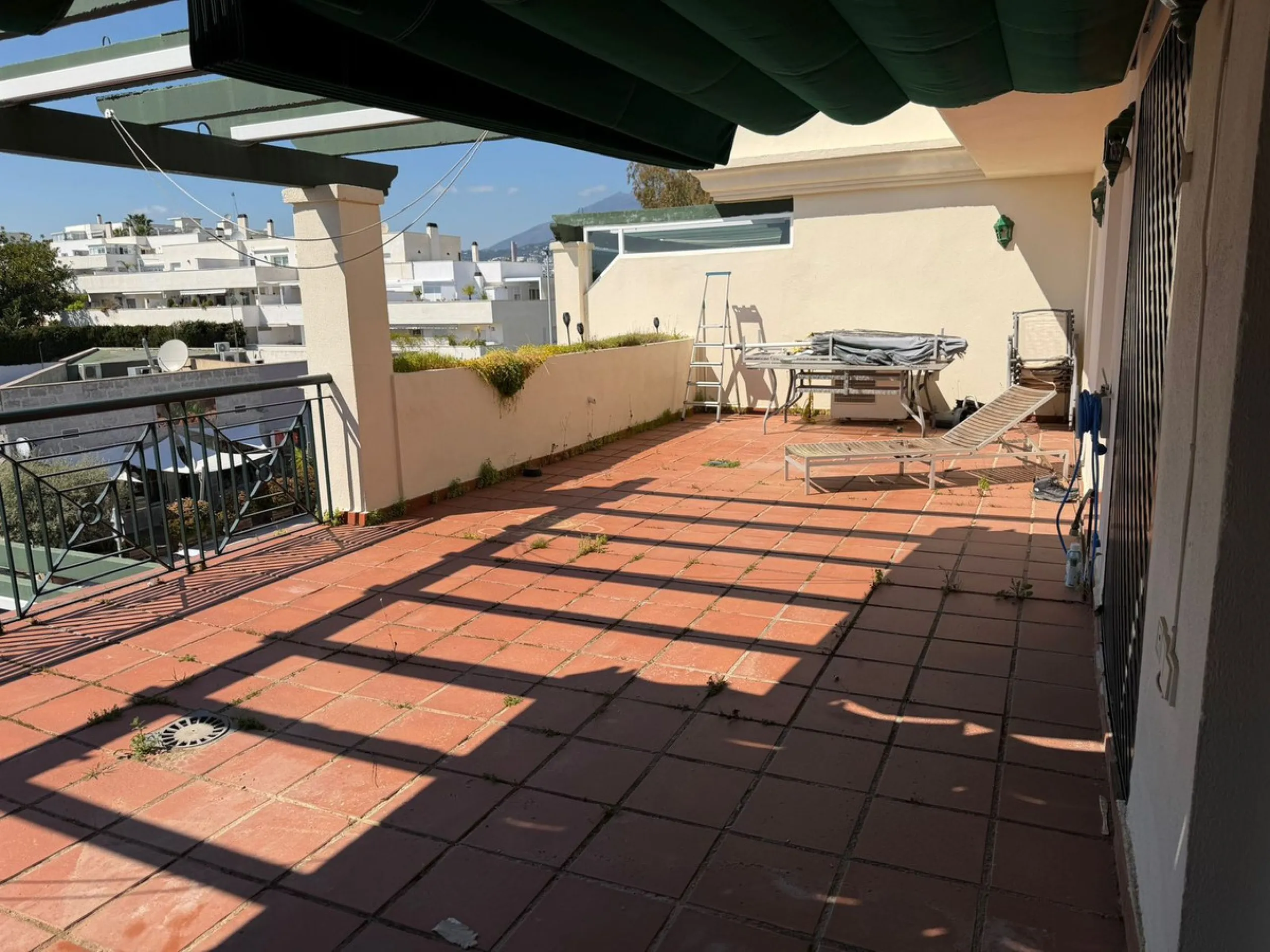 Apartment - Penthouse в продаже в Marbella, Málaga. В доме 2 спален и 2 ванных комнат. Площадь дома 97 м²