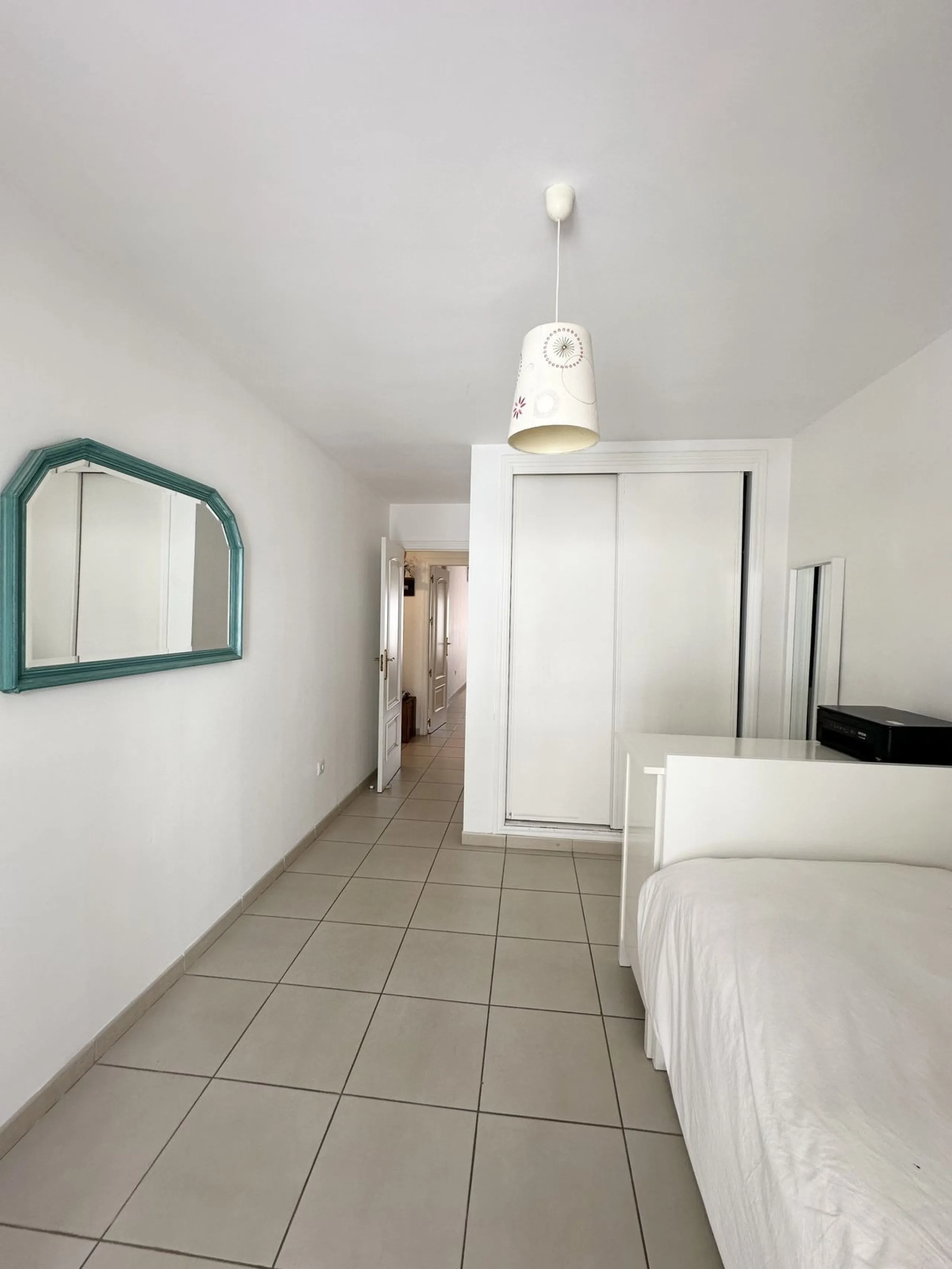 A cozy, bright apartment is for sale in picturesque Mijas Pueblo, one of the most charming white towns in Andalusia. Narrow streets, flower-filled balconies, panoramic views of the sea and mountains, atmospheric cafes, and a truly Spanish atmosphere creat