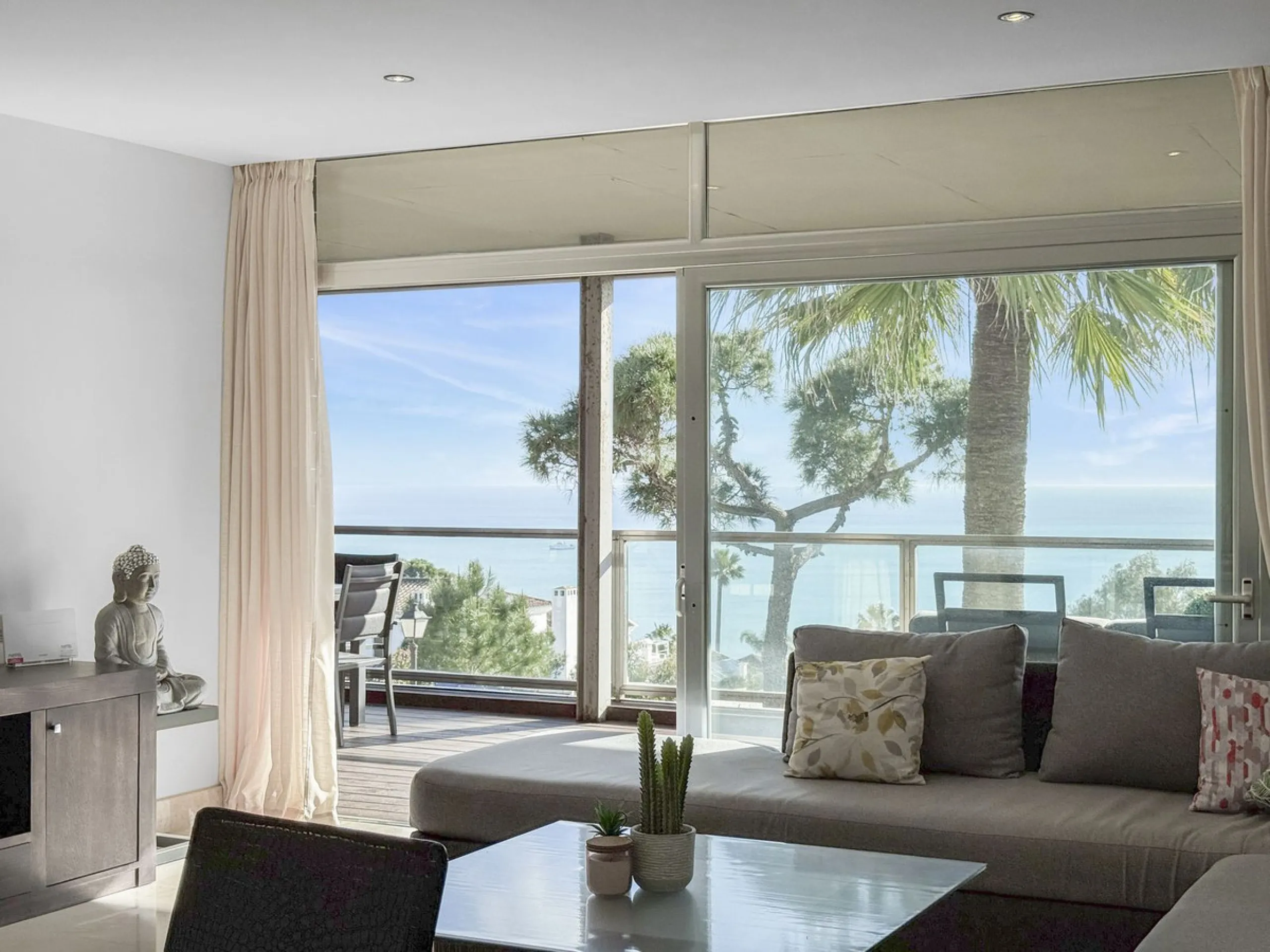 Panoramic Sea View Apartment in La Paloma, Manilva