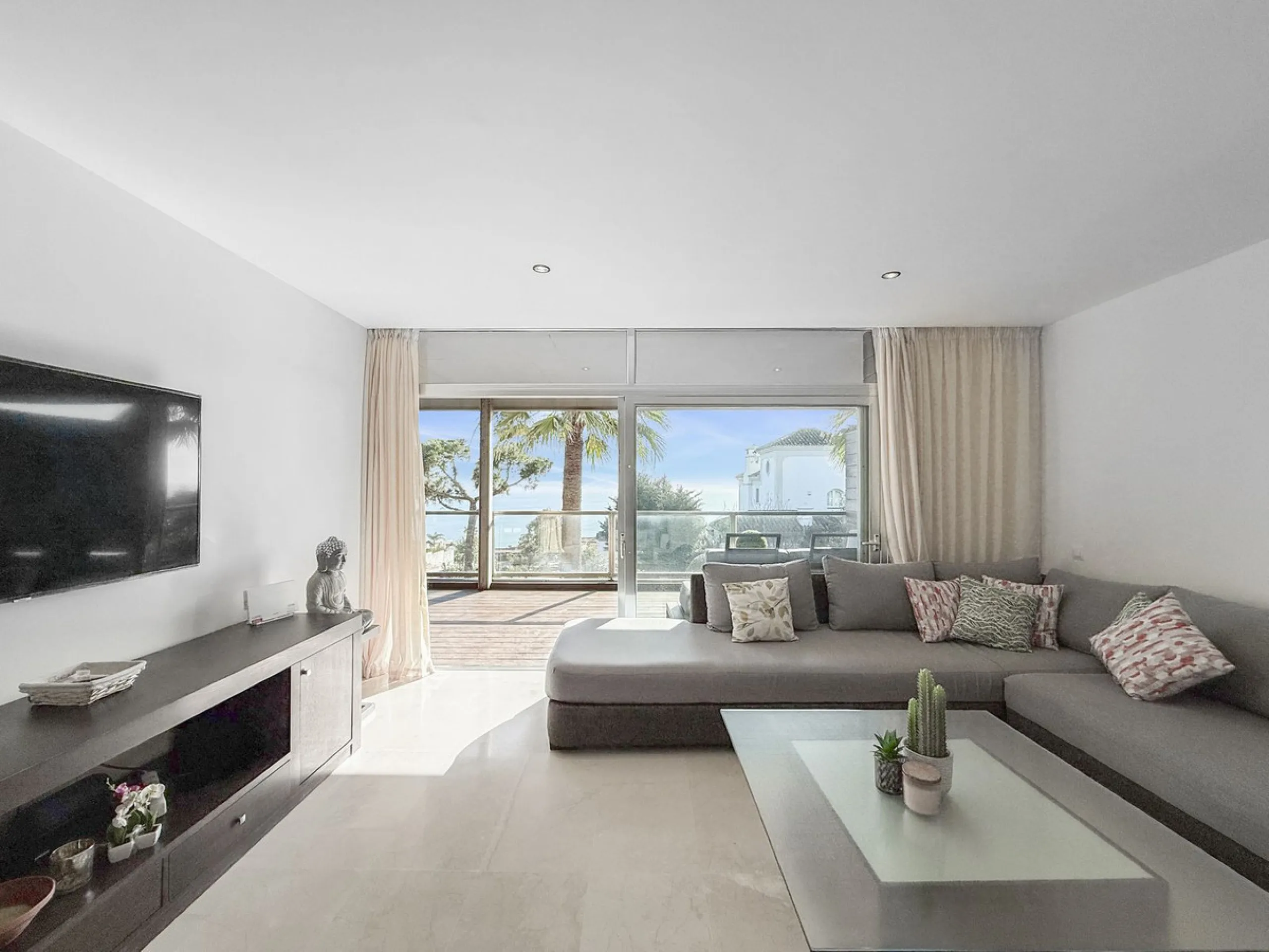 Panoramic Sea View Apartment in La Paloma, Manilva