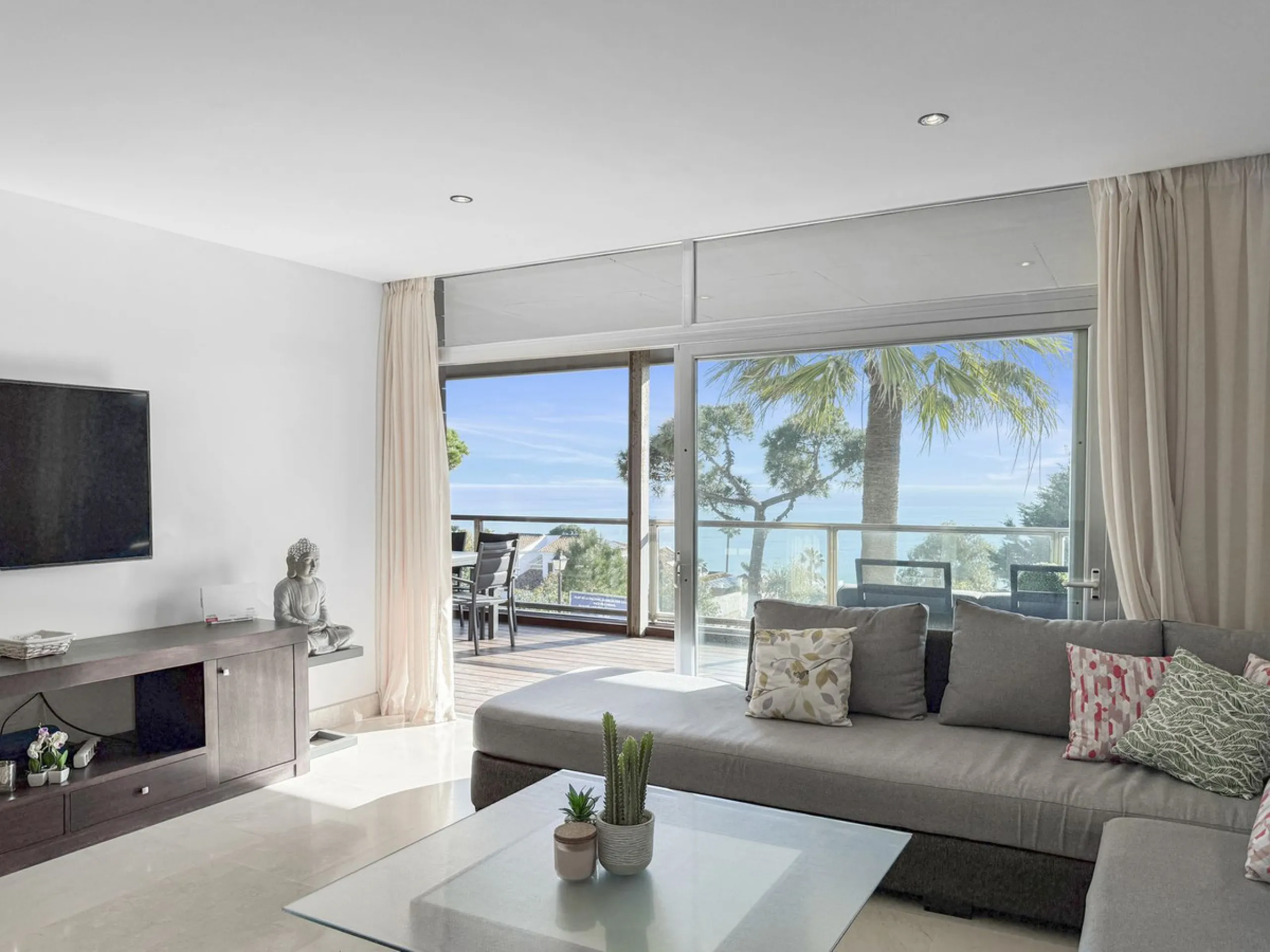 Panoramic Sea View Apartment in La Paloma, Manilva