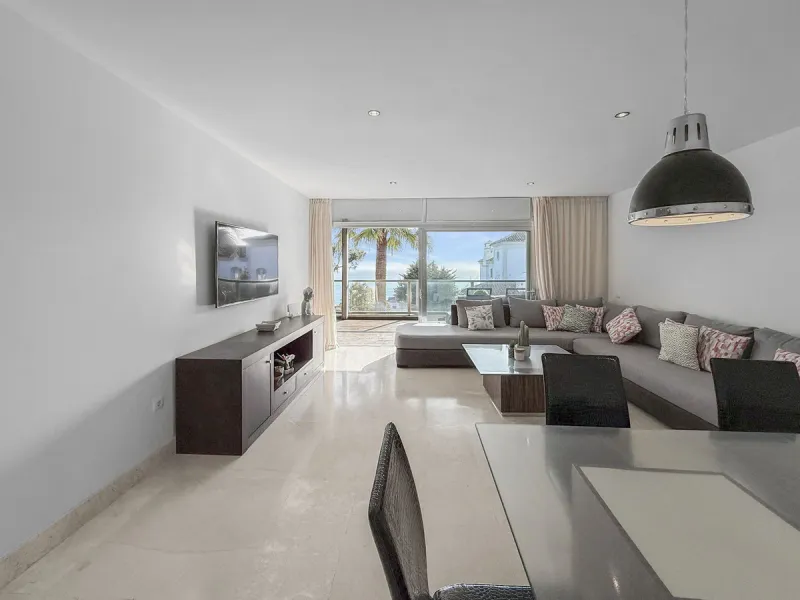 Panoramic Sea View Apartment in La Paloma, Manilva