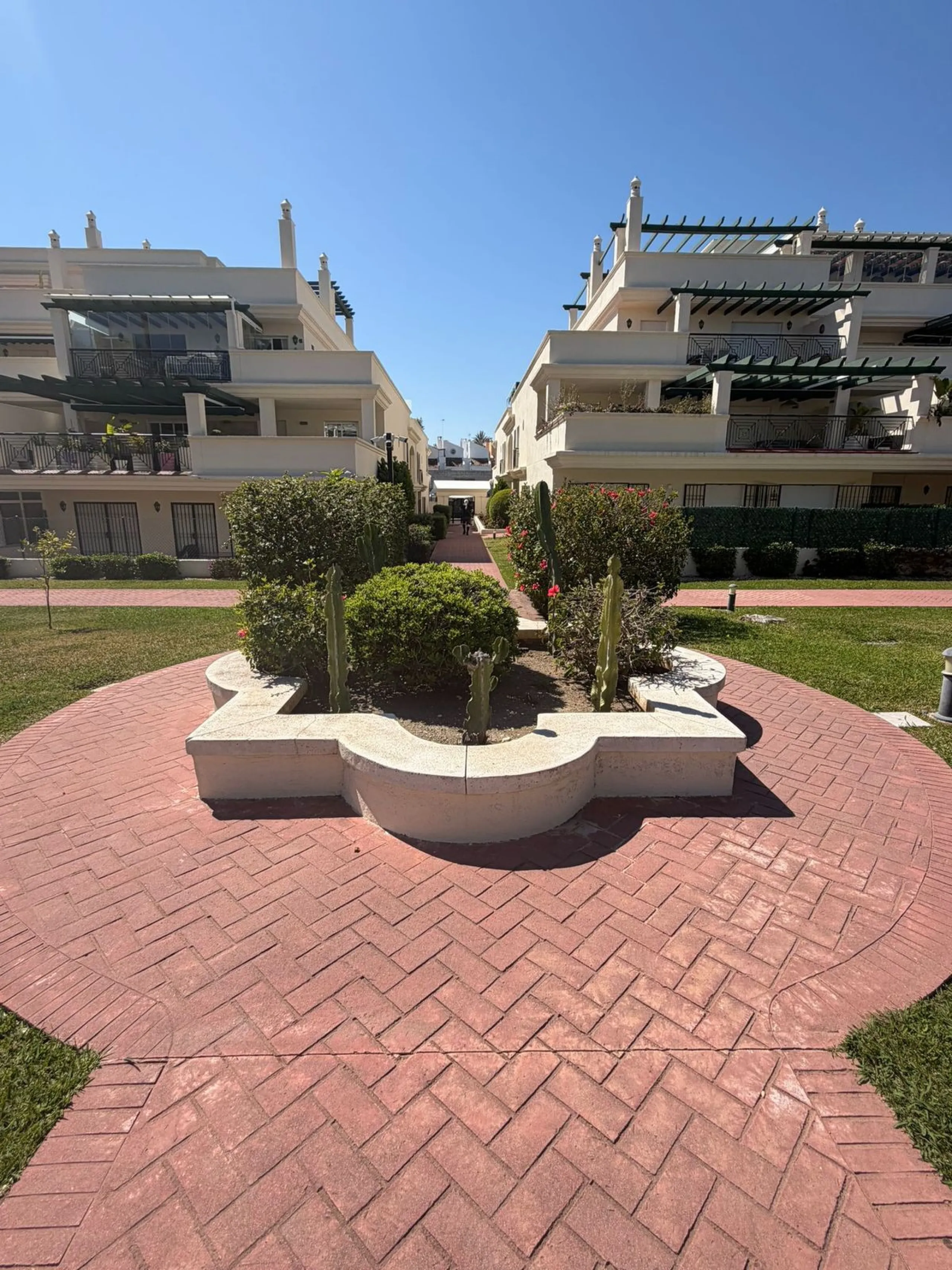Apartment - Penthouse в продаже в Marbella, Málaga. В доме 2 спален и 2 ванных комнат. Площадь дома 97 м²