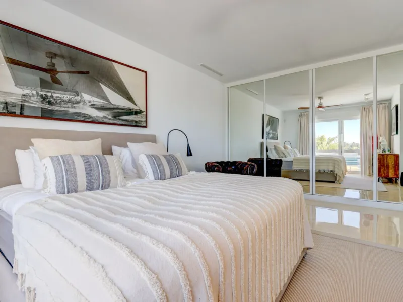 Renovated 3-bedroom duplex penthouse in exclusive gated community with sea & golf views in Marbella - Benahavis