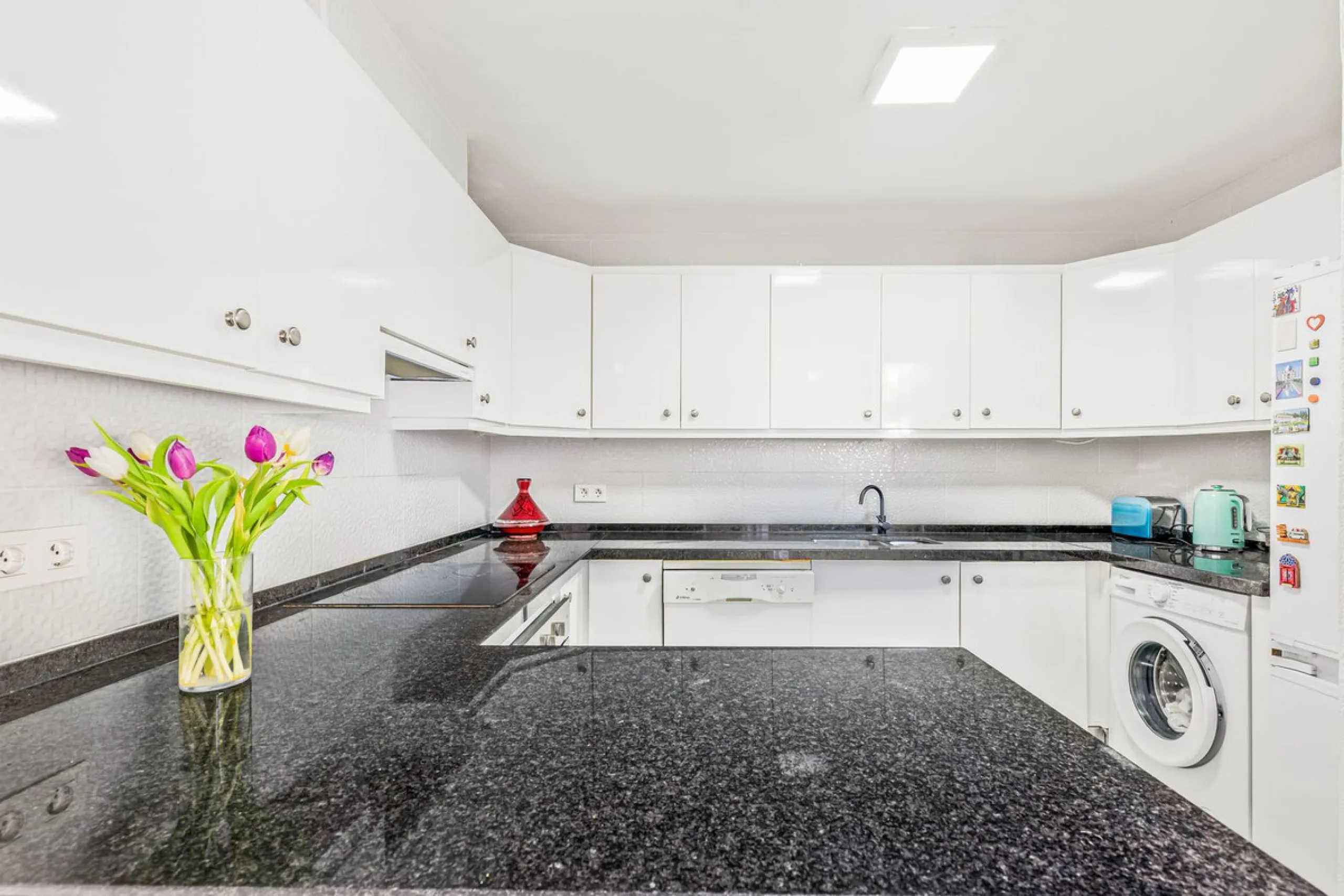 Discover this stunning 3-bedroom coastal home in the highly sought-after Bahía de Casares, where breathtaking sea and beach views create the perfect backdrop for everyday life. From the terrace of the lower living room, you can enjoy sights stretching acr