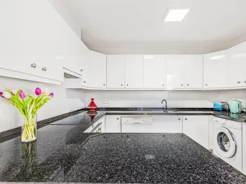 Discover this stunning 3-bedroom coastal home in the highly sought-after Bahía de Casares, where breathtaking sea and beach views create the perfect backdrop for everyday life. From the terrace of the lower living room, you can enjoy sights stretching acr
