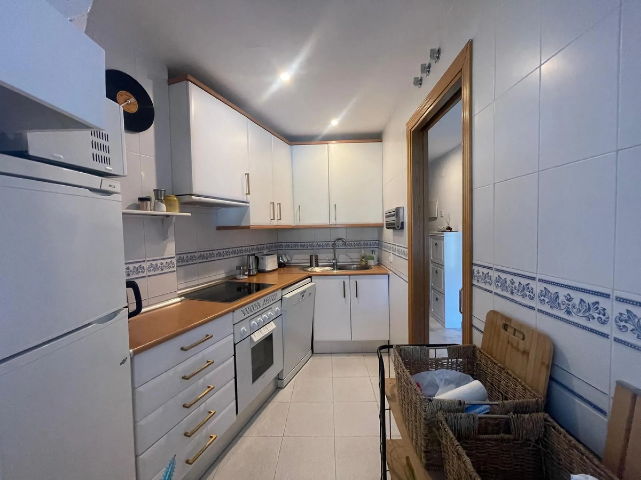Tourist License Spacious 2-Bedroom Apartment in Torreblanca, Fuengirola