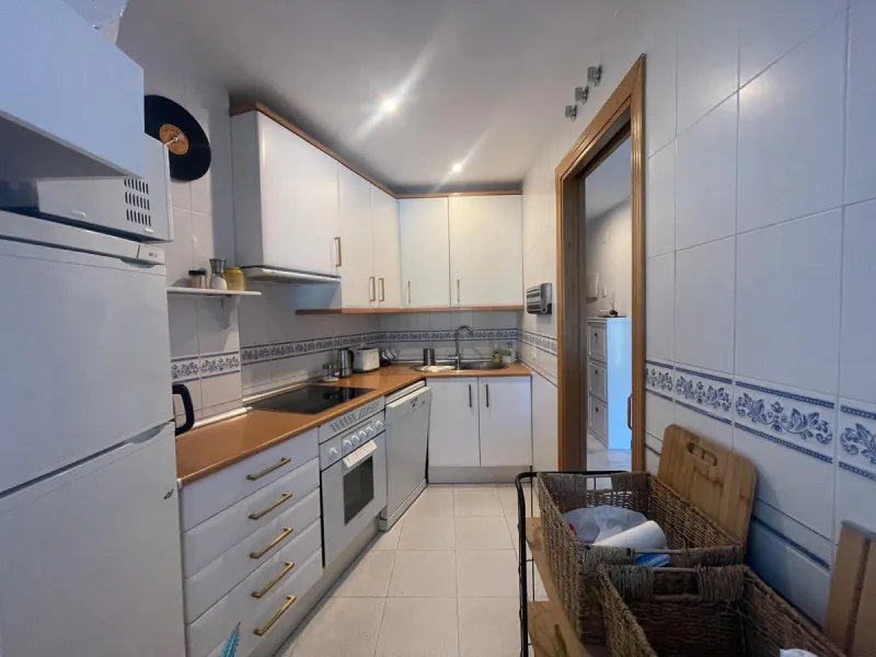 Tourist License Spacious 2-Bedroom Apartment in Torreblanca, Fuengirola