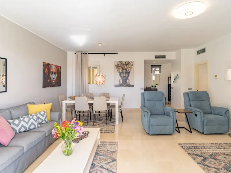 PROPERTY HIGHLIGHTS: