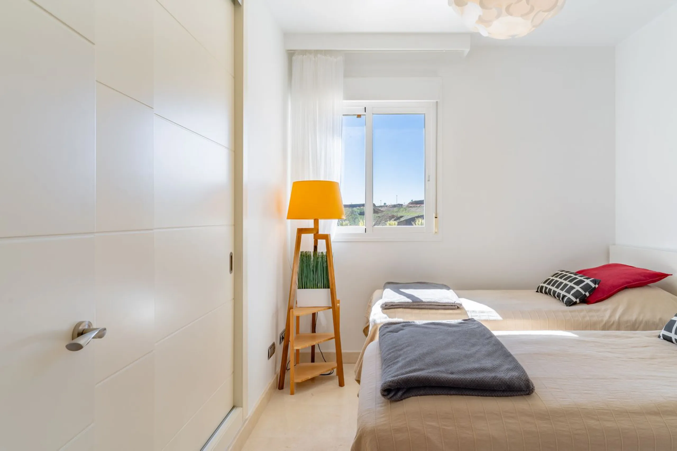 PROPERTY HIGHLIGHTS: