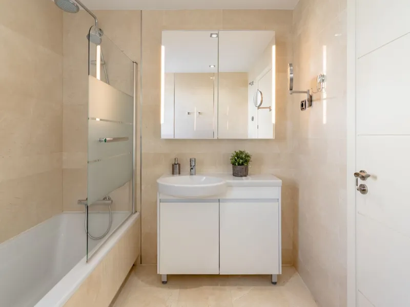 PROPERTY HIGHLIGHTS: