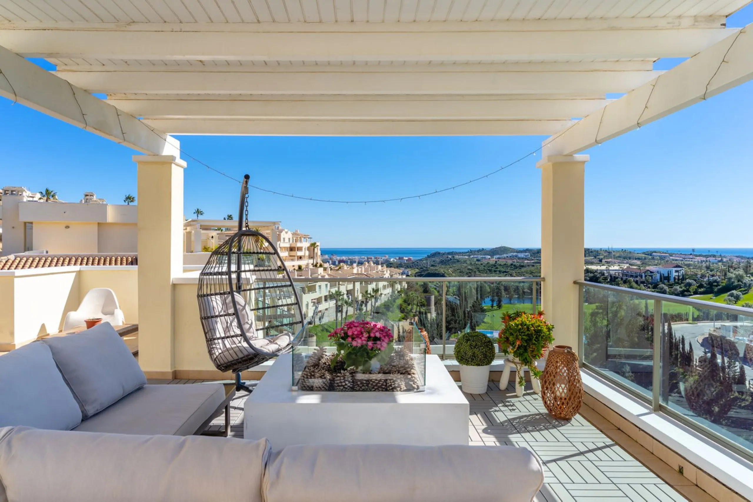 PROPERTY HIGHLIGHTS: