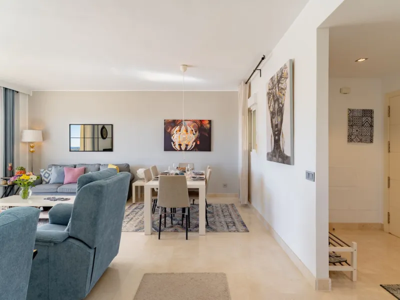 PROPERTY HIGHLIGHTS: